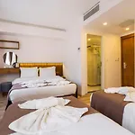 Отель Castillo Rojo