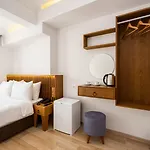 Отель Castillo Rojo