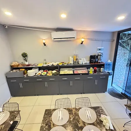 Castillo Rojo Otel İstanbul